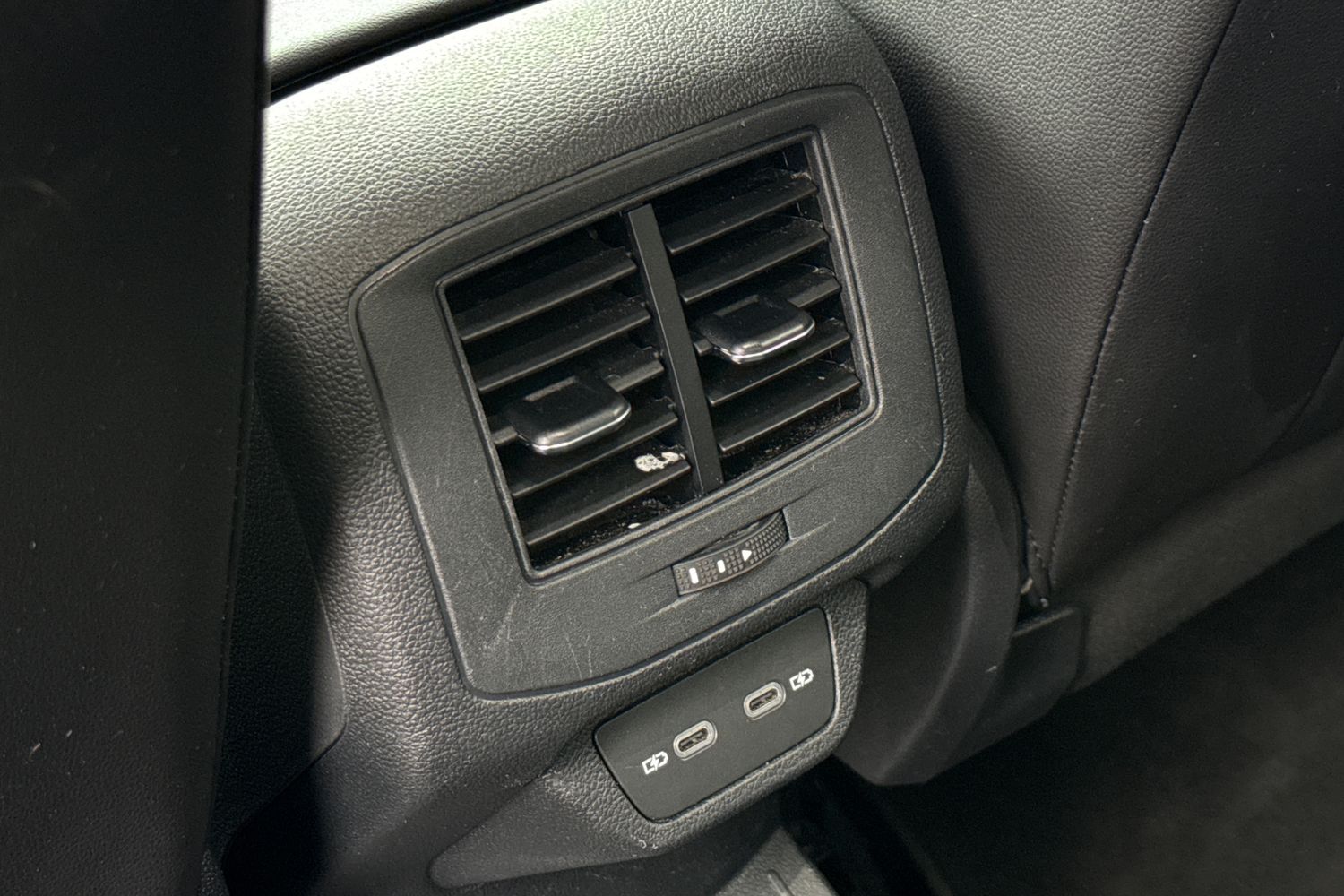 Used Volkswagen T-Roc 2024 for sale - 77500871: Photo 39