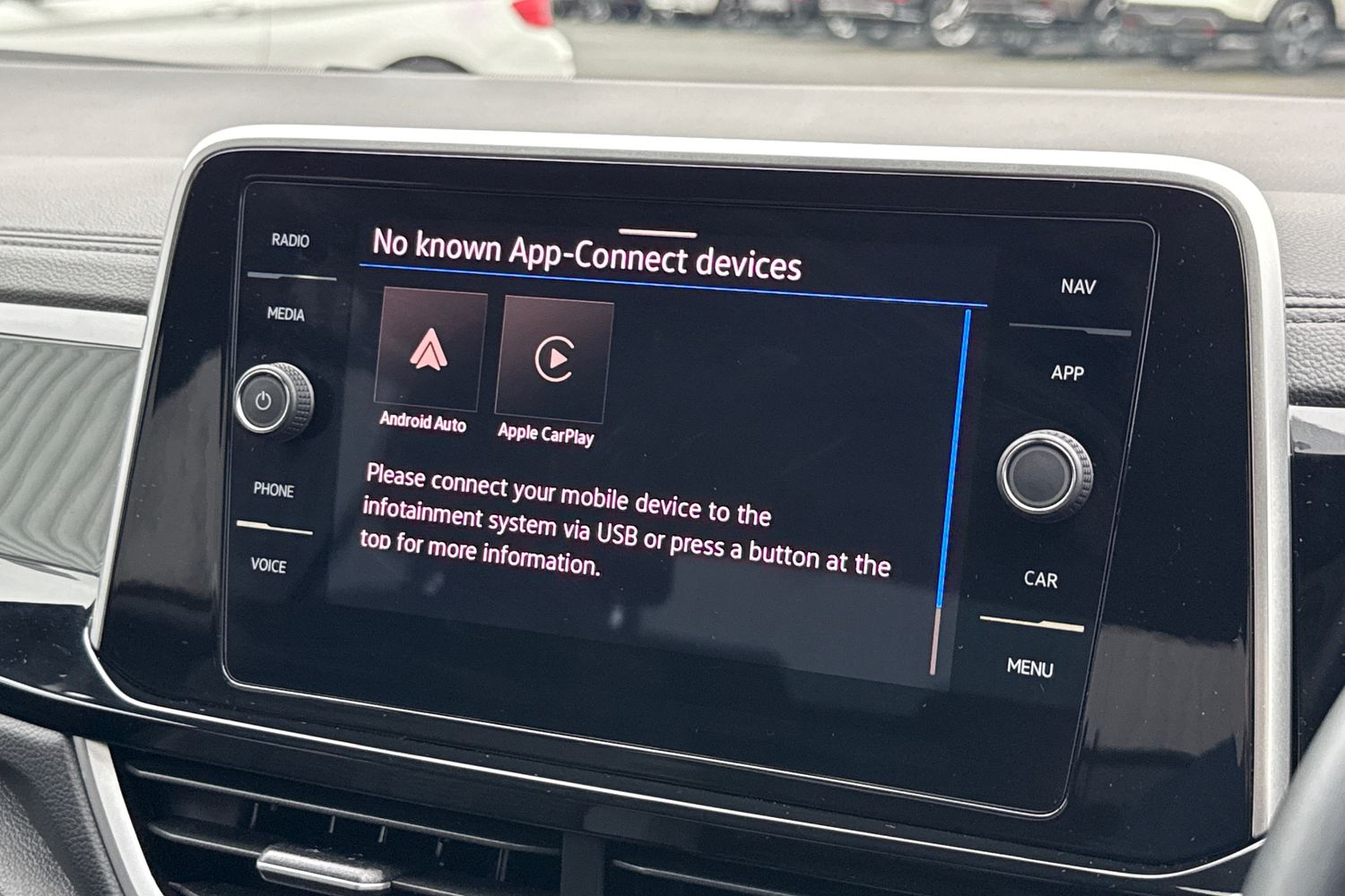 Used Volkswagen T-Roc 2024 for sale - 77500871: Photo 51