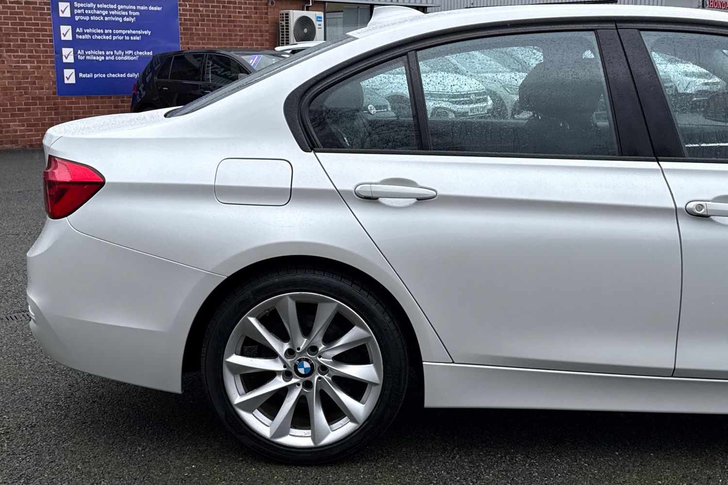 Used BMW 3 Series 2017 for sale - 77541024: Photo 30