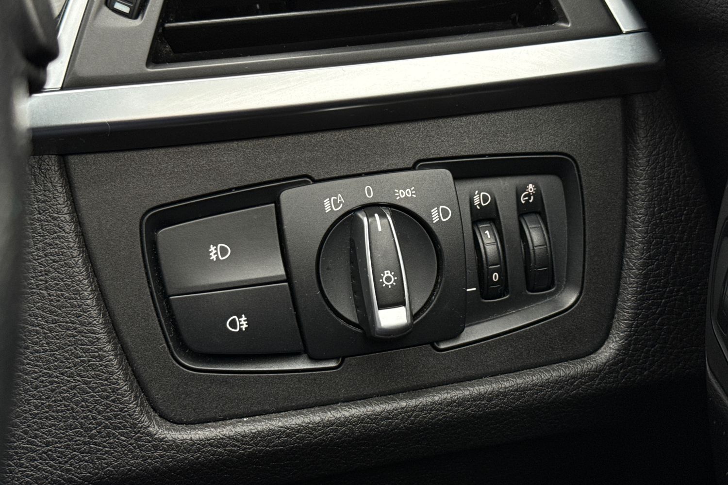 Used BMW 3 Series 2017 for sale - 77541024: Photo 36