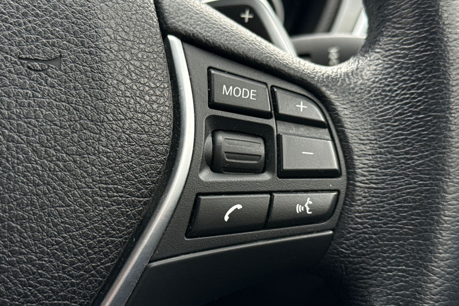 Used BMW 3 Series 2017 for sale - 77541024: Photo 39