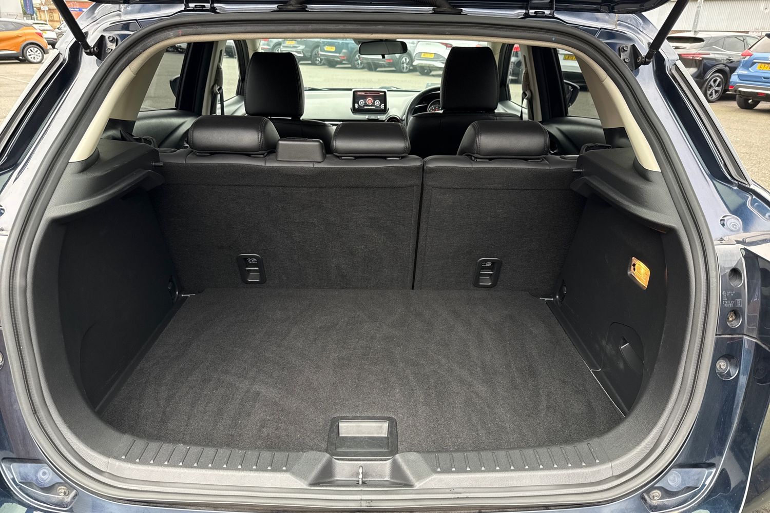 Used Mazda CX-3 2017 for sale - 77675111: Photo 7