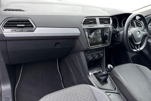 Used Volkswagen Tiguan 2018 for sale - 76232454: Photo 15