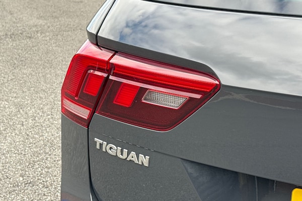 Used Volkswagen Tiguan 2018 for sale - 76232454: Photo 31