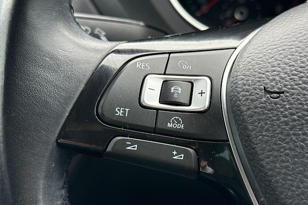 Used Volkswagen Tiguan 2018 for sale - 76232454: Photo 36