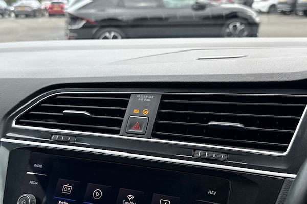Used Volkswagen Tiguan 2018 for sale - 76232454: Photo 39