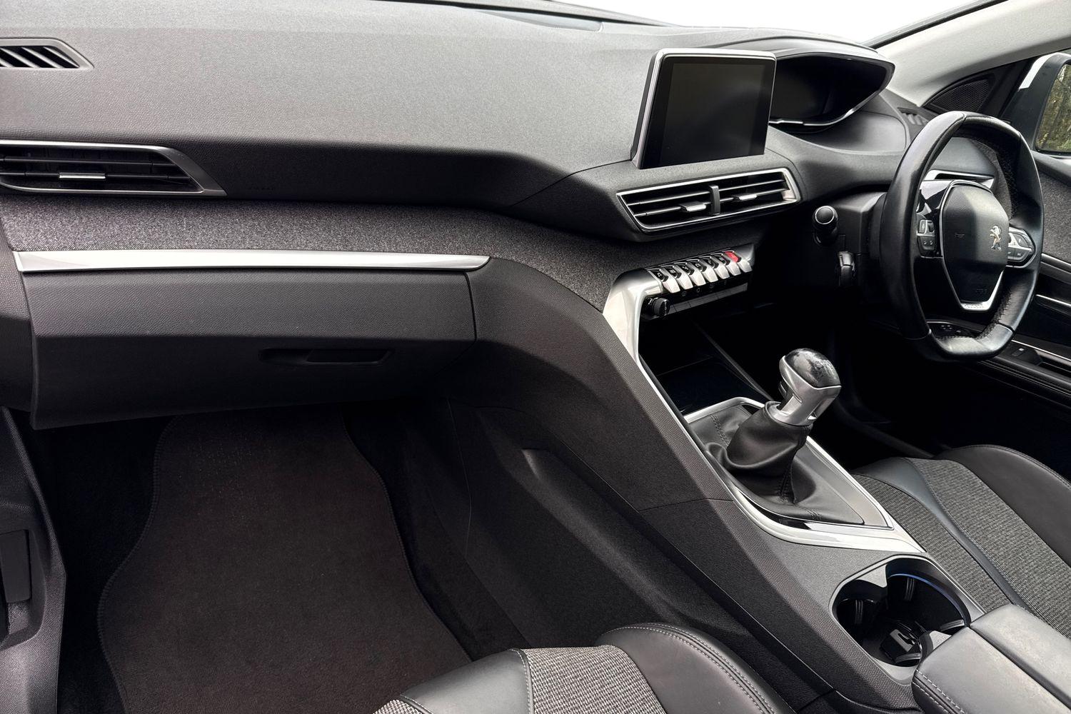 Used Peugeot 5008 2018 for sale - 76805244: Photo 15