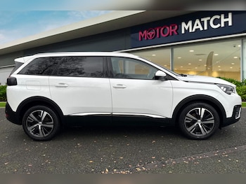 Used Peugeot 5008 2018 for sale - 76805244: Photo
