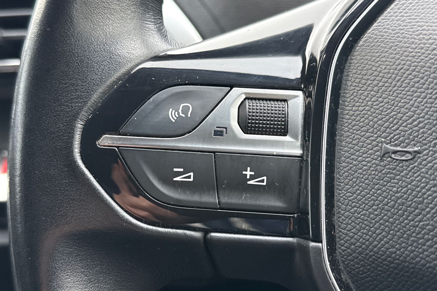 Used Peugeot 5008 2018 for sale - 76805244: Photo 41