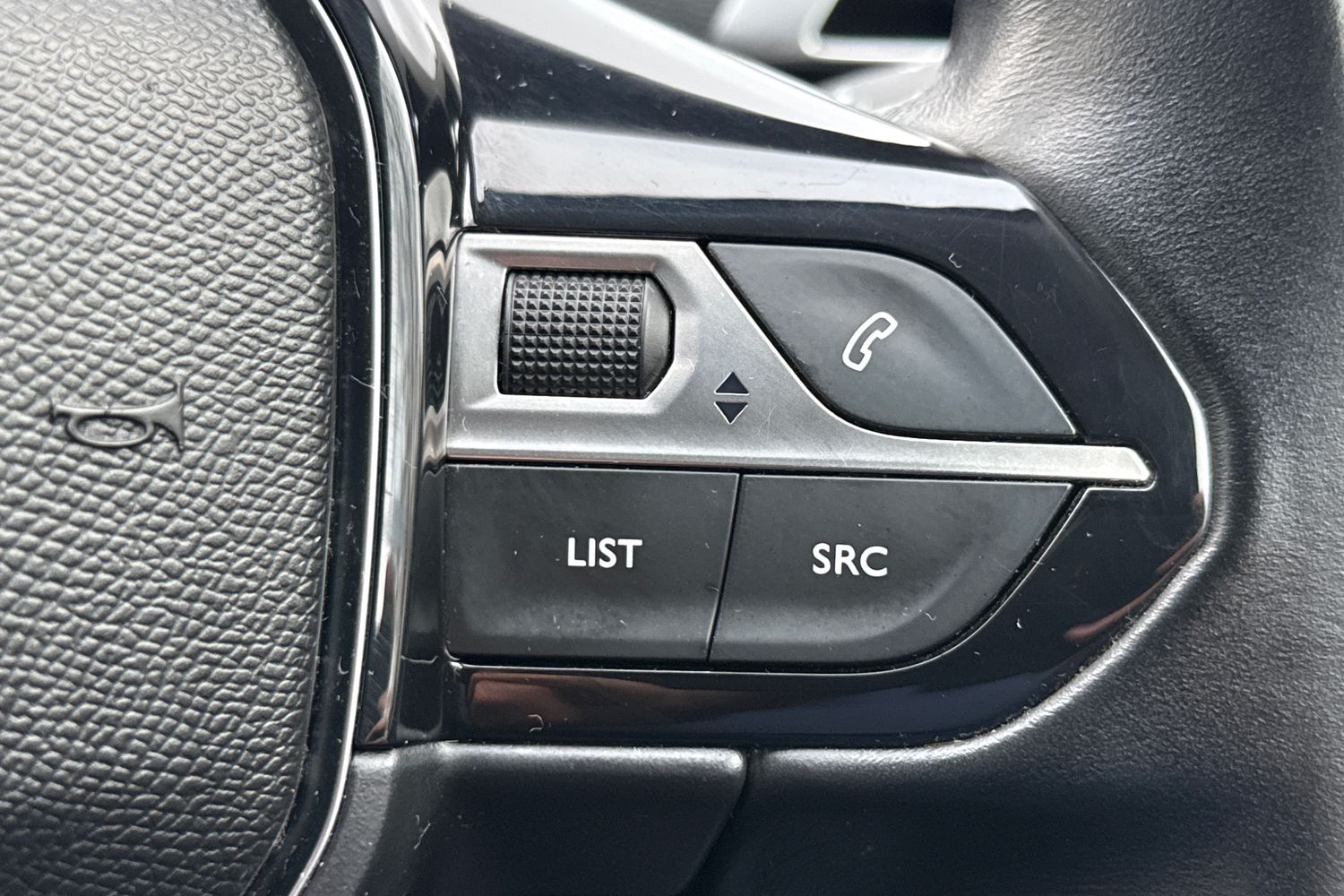 Used Peugeot 5008 2018 for sale - 76805244: Photo 42