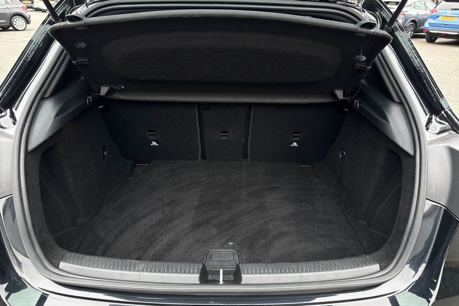 Used Mercedes-Benz A-Class 2019 for sale - 77601571: Photo 7