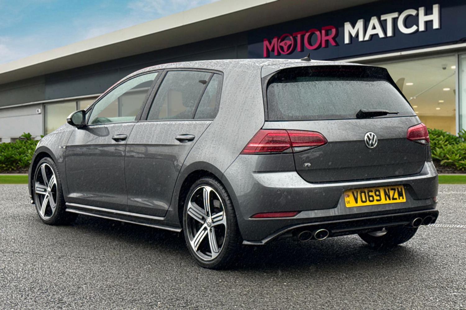 Used Volkswagen Golf 2019 for sale - 77733756: Photo 2
