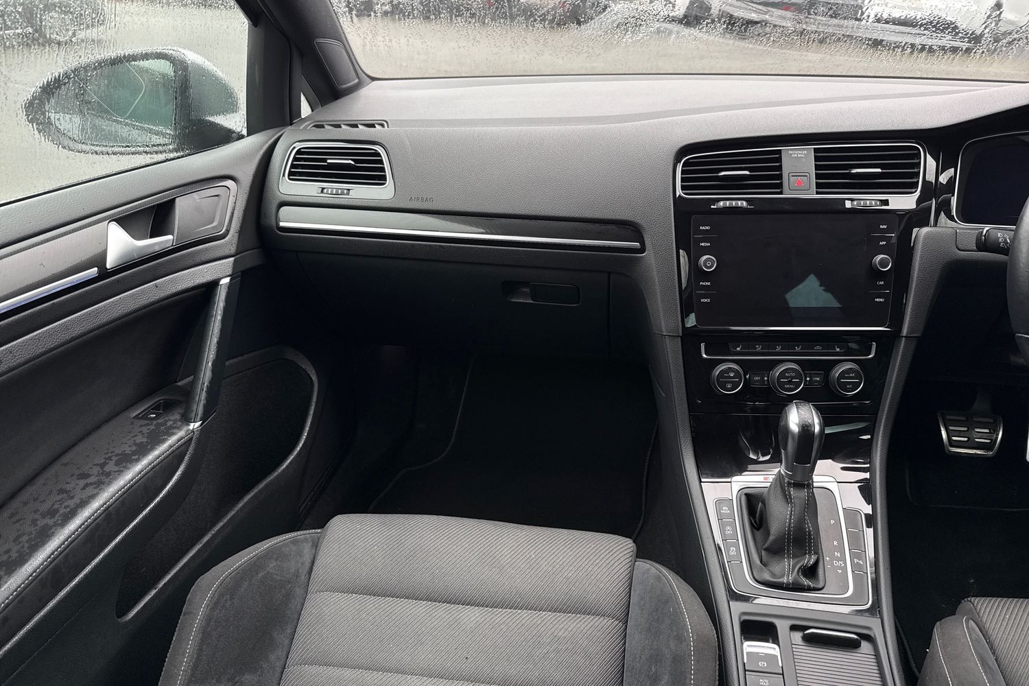 Used Volkswagen Golf 2019 for sale - 77733756: Photo 20