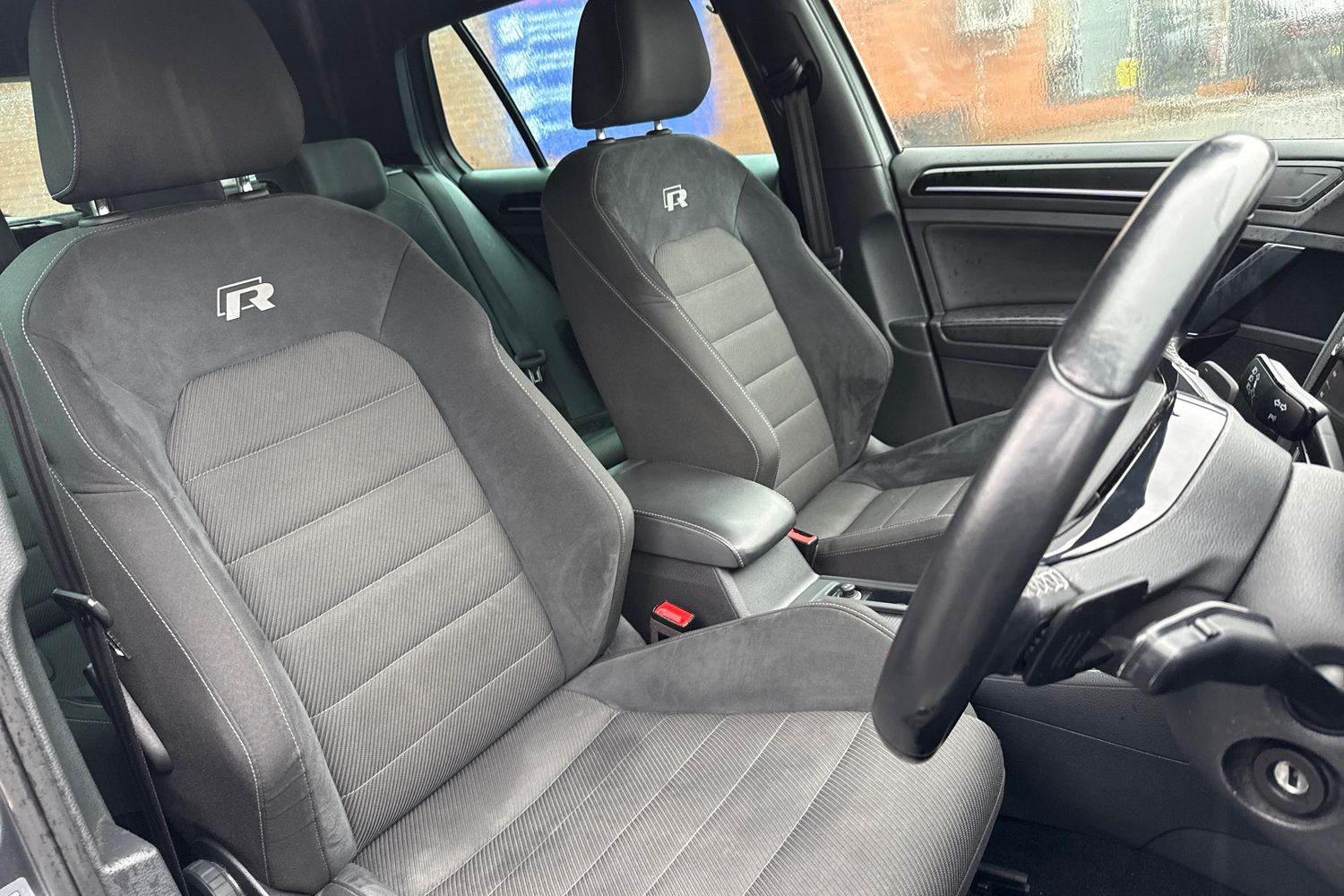 Used Volkswagen Golf 2019 for sale - 77733756: Photo 24