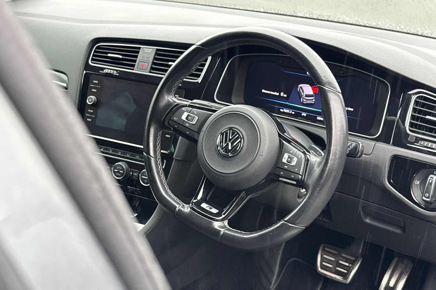 Used Volkswagen Golf 2019 for sale - 77733756: Photo 31