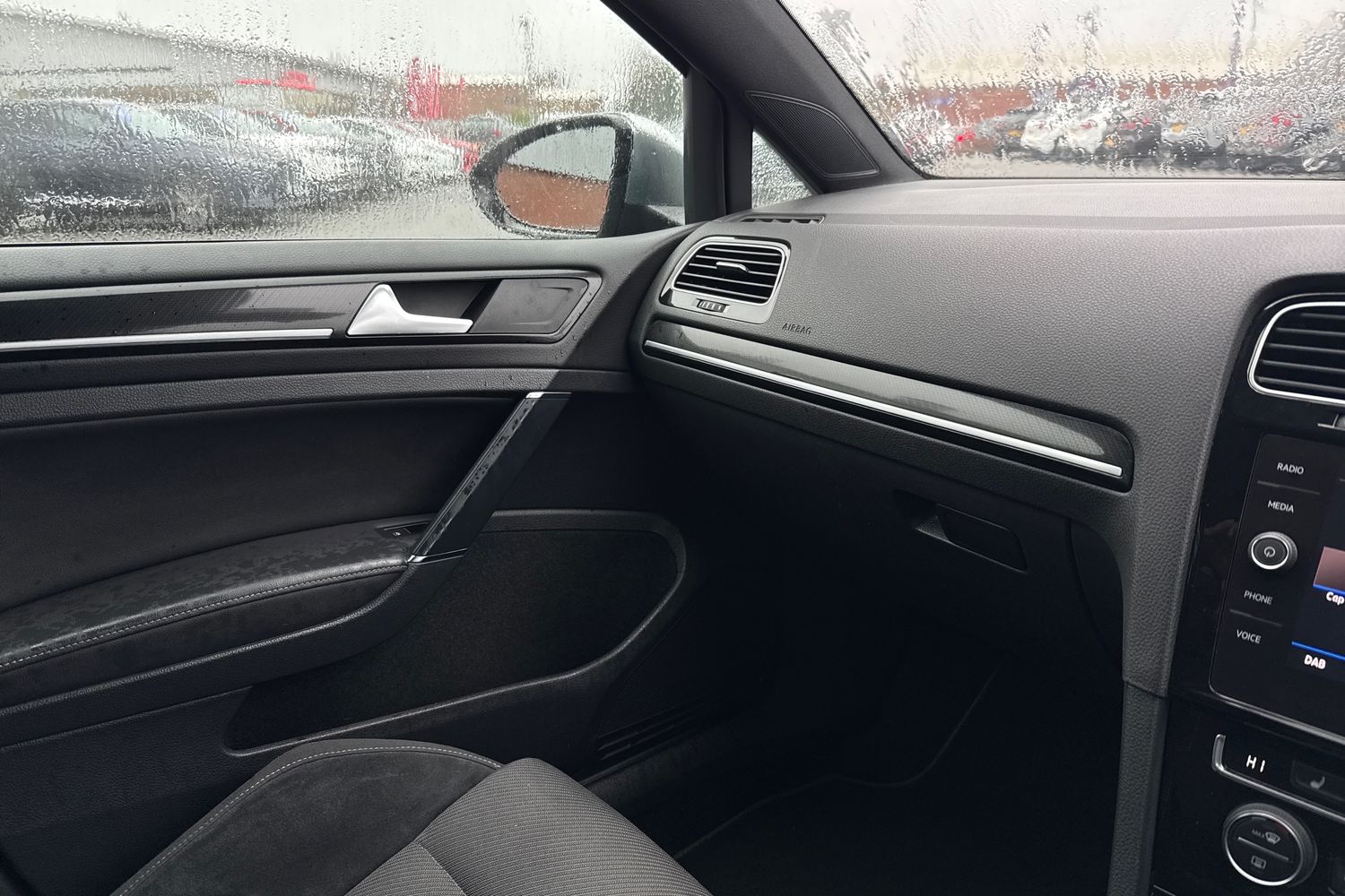 Used Volkswagen Golf 2019 for sale - 77733756: Photo 42