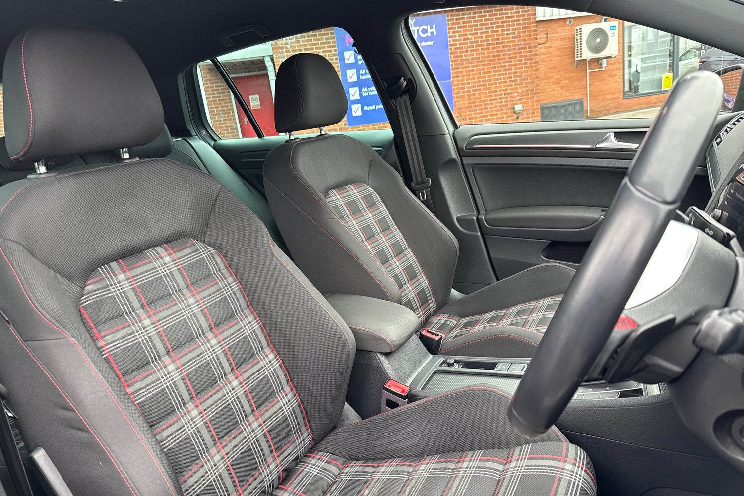 Used Volkswagen Golf 2018 for sale - 77593606: Photo 23