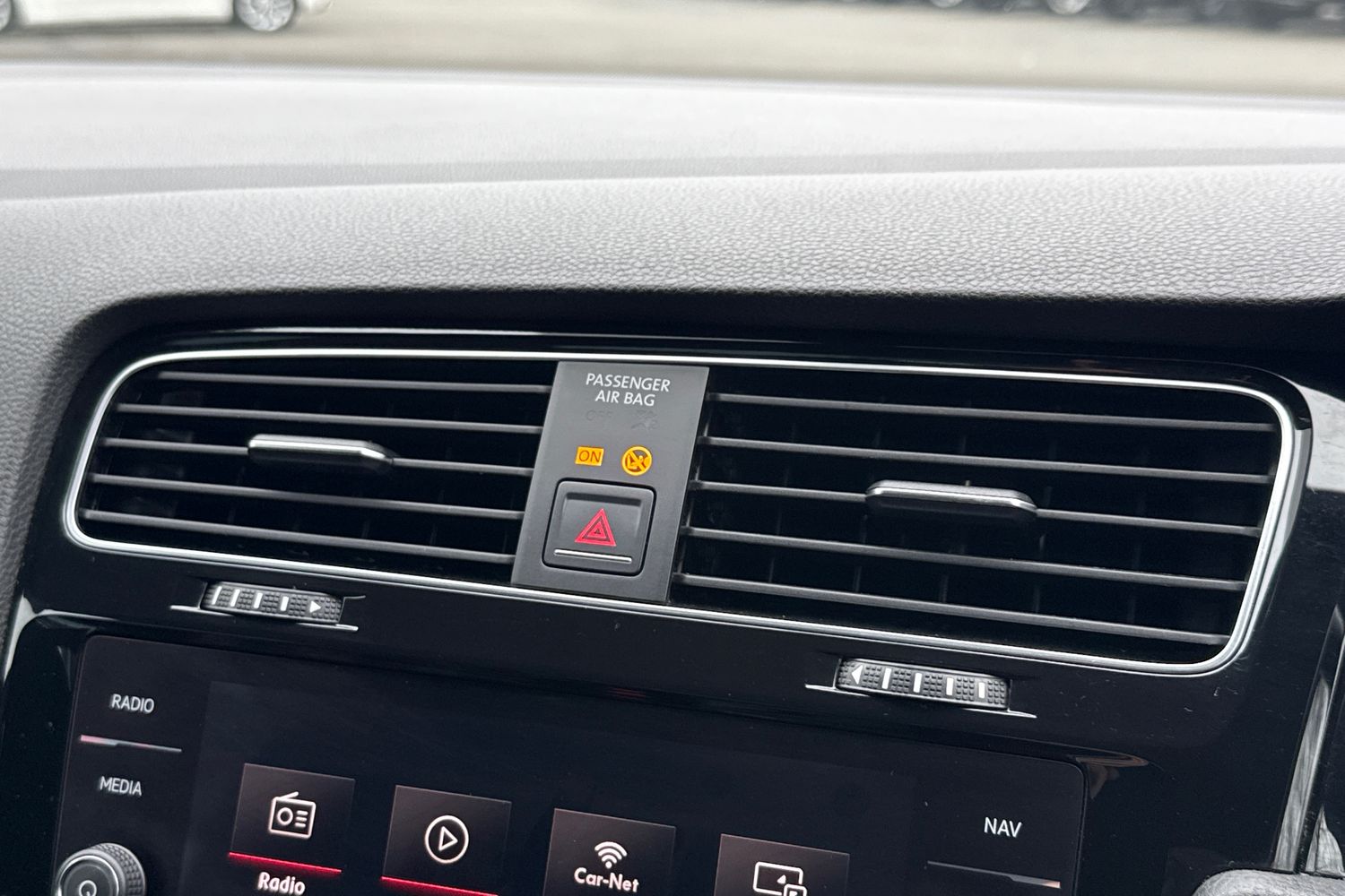 Used Volkswagen Golf 2018 for sale - 77593606: Photo 40