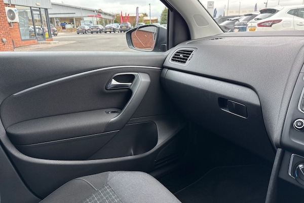 Used Volkswagen Polo 2017 for sale - 76224637: Photo 39