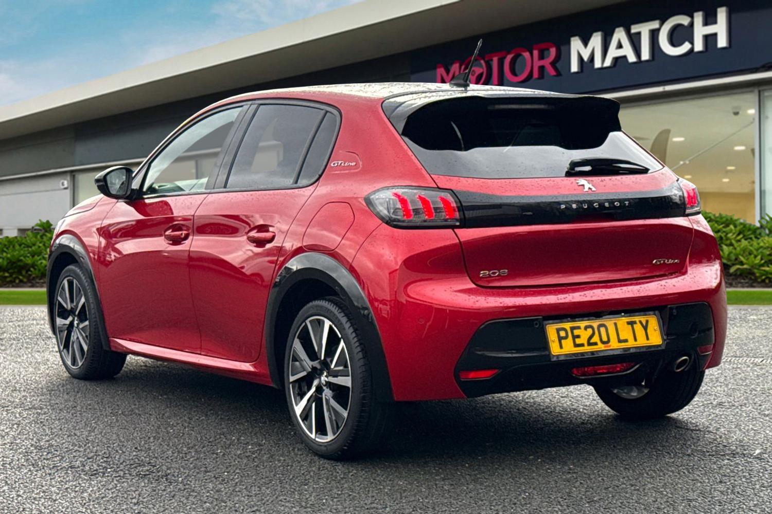 Used Peugeot 208 2020 for sale - 77303014: Photo 2