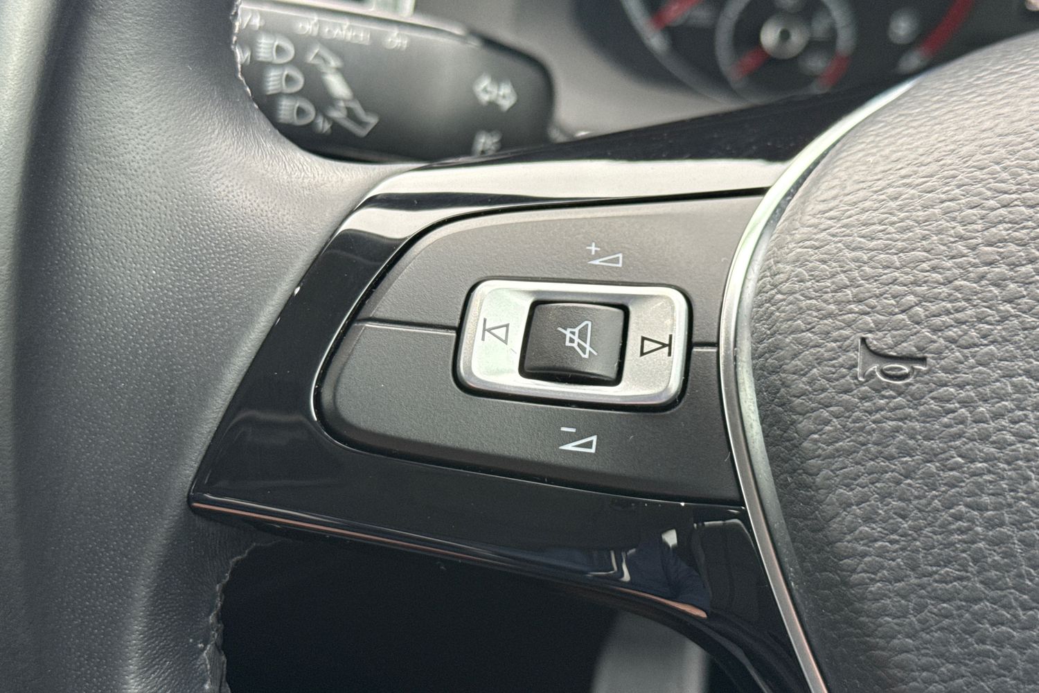 Used Volkswagen Polo 2019 for sale - 77593631: Photo 35