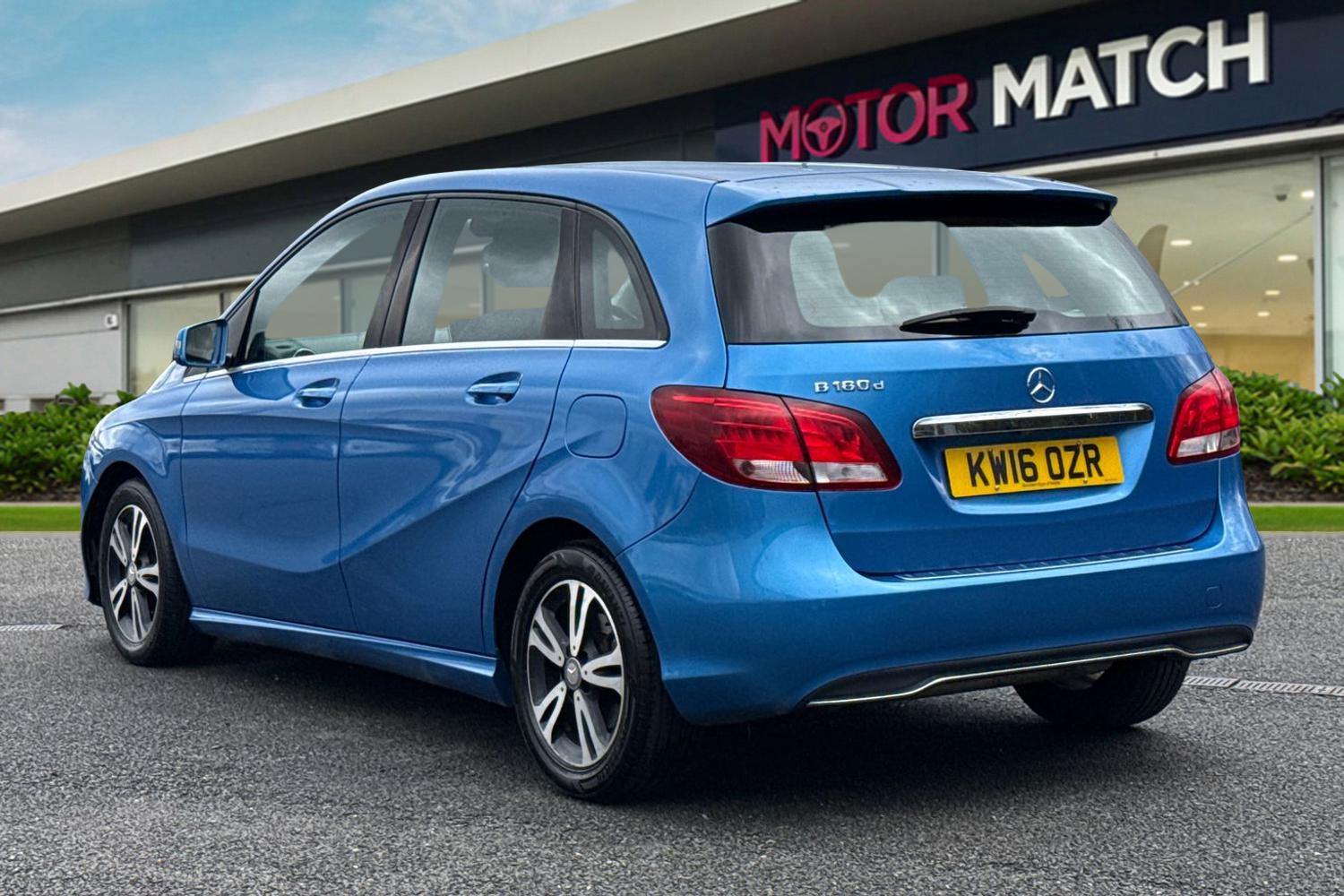 Used Mercedes-Benz B Class 2016 for sale - 77886391: Photo 2