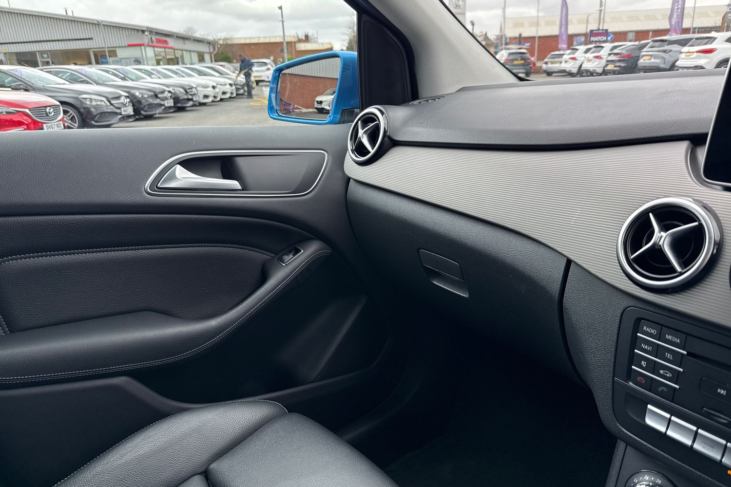 Used Mercedes-Benz B Class 2016 for sale - 77886391: Photo 48