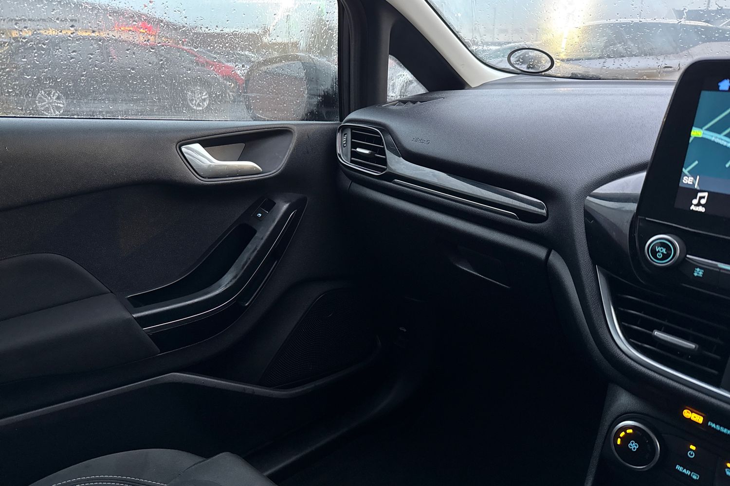 Used Ford Fiesta 2018 for sale - 77000567: Photo 39