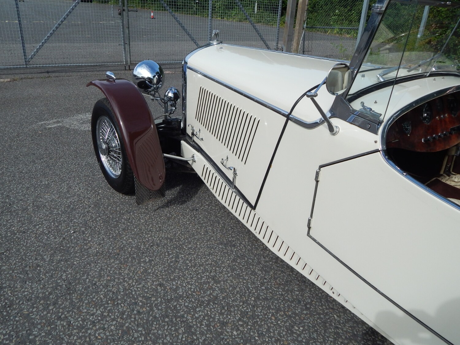 Vehicle 28