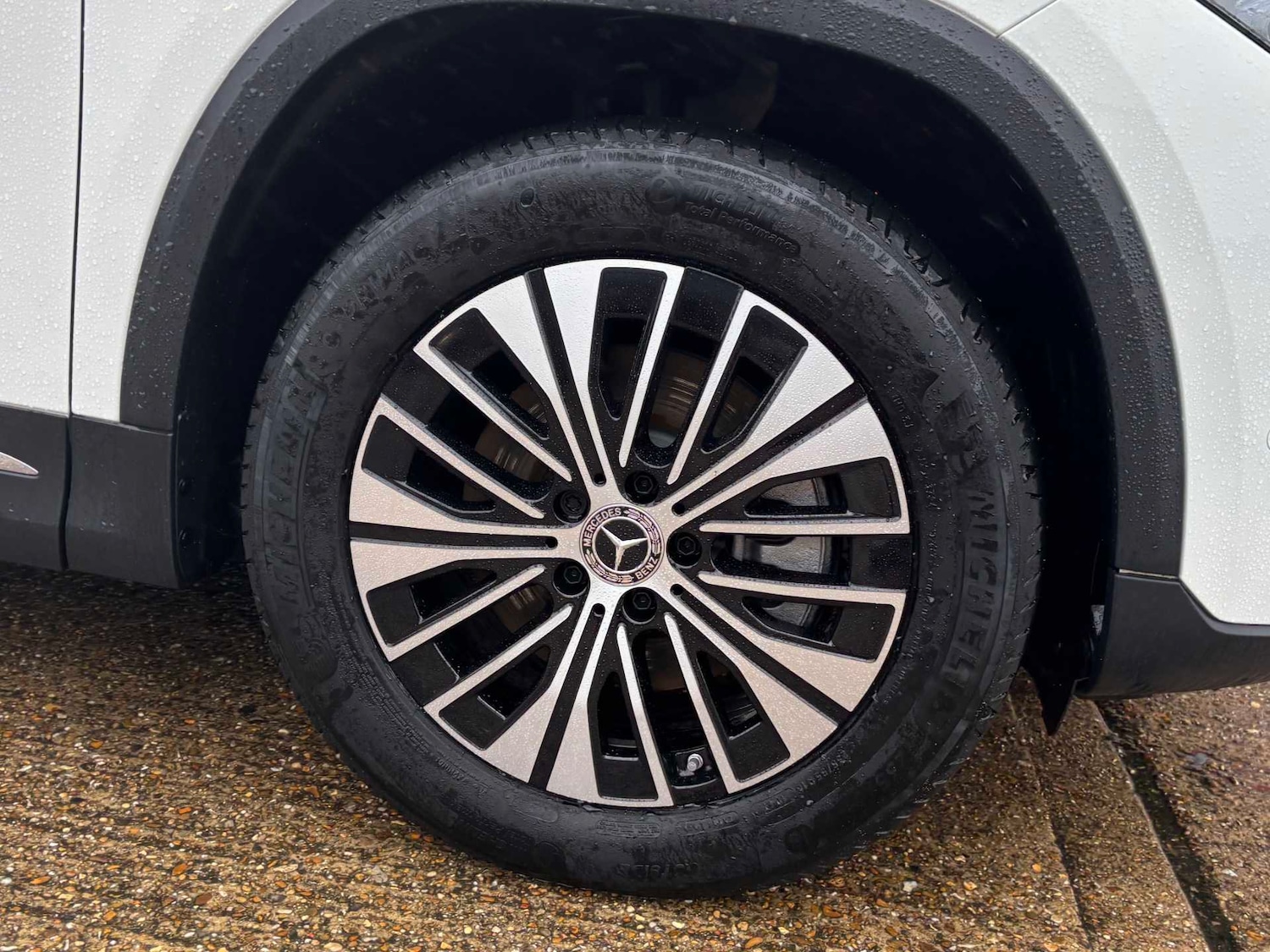 Used Mercedes-Benz EQA 2024 for sale - 77561048: Photo 9