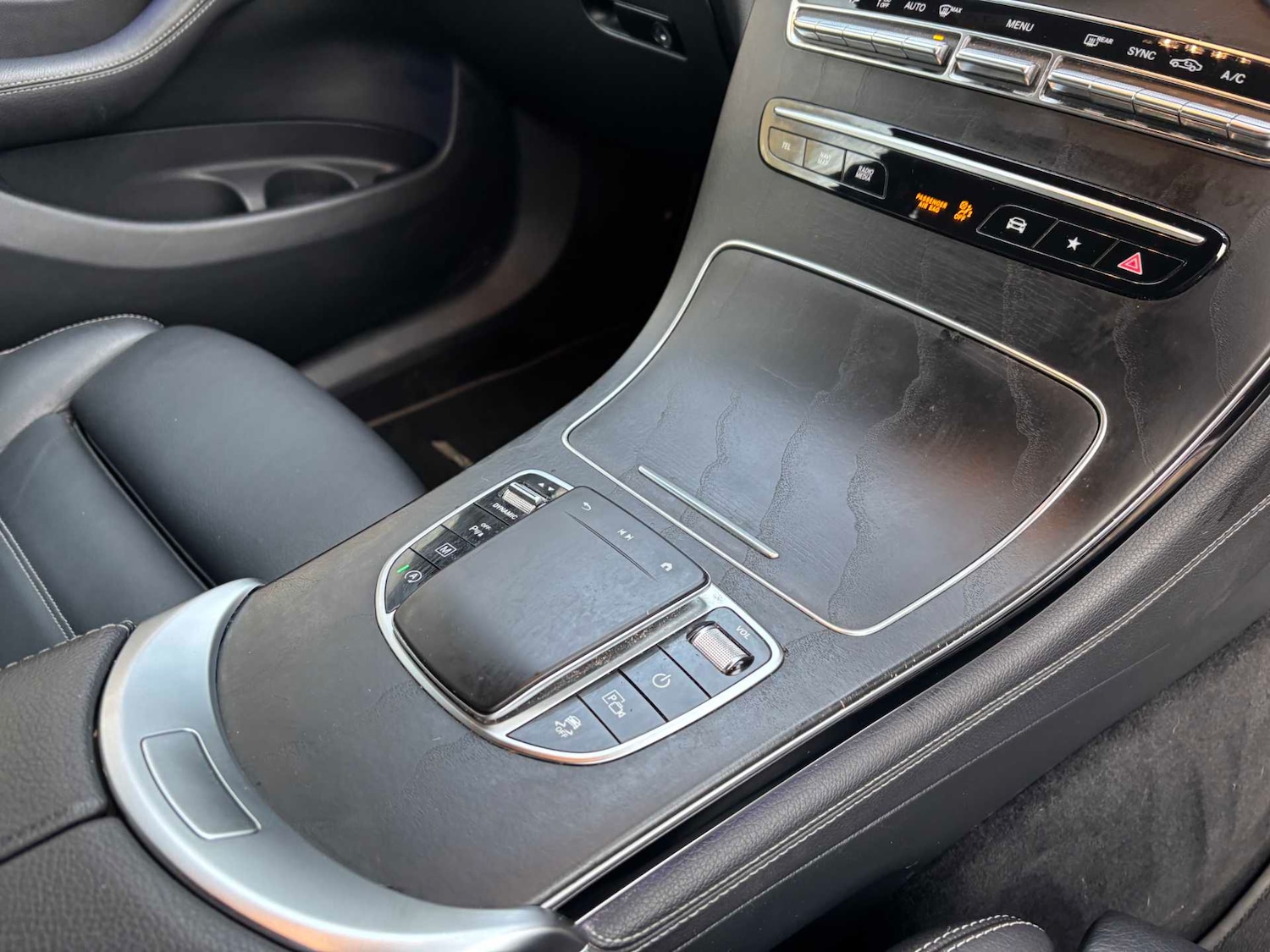 Used Mercedes-Benz GLC 2020 for sale - 77308262: Photo 25