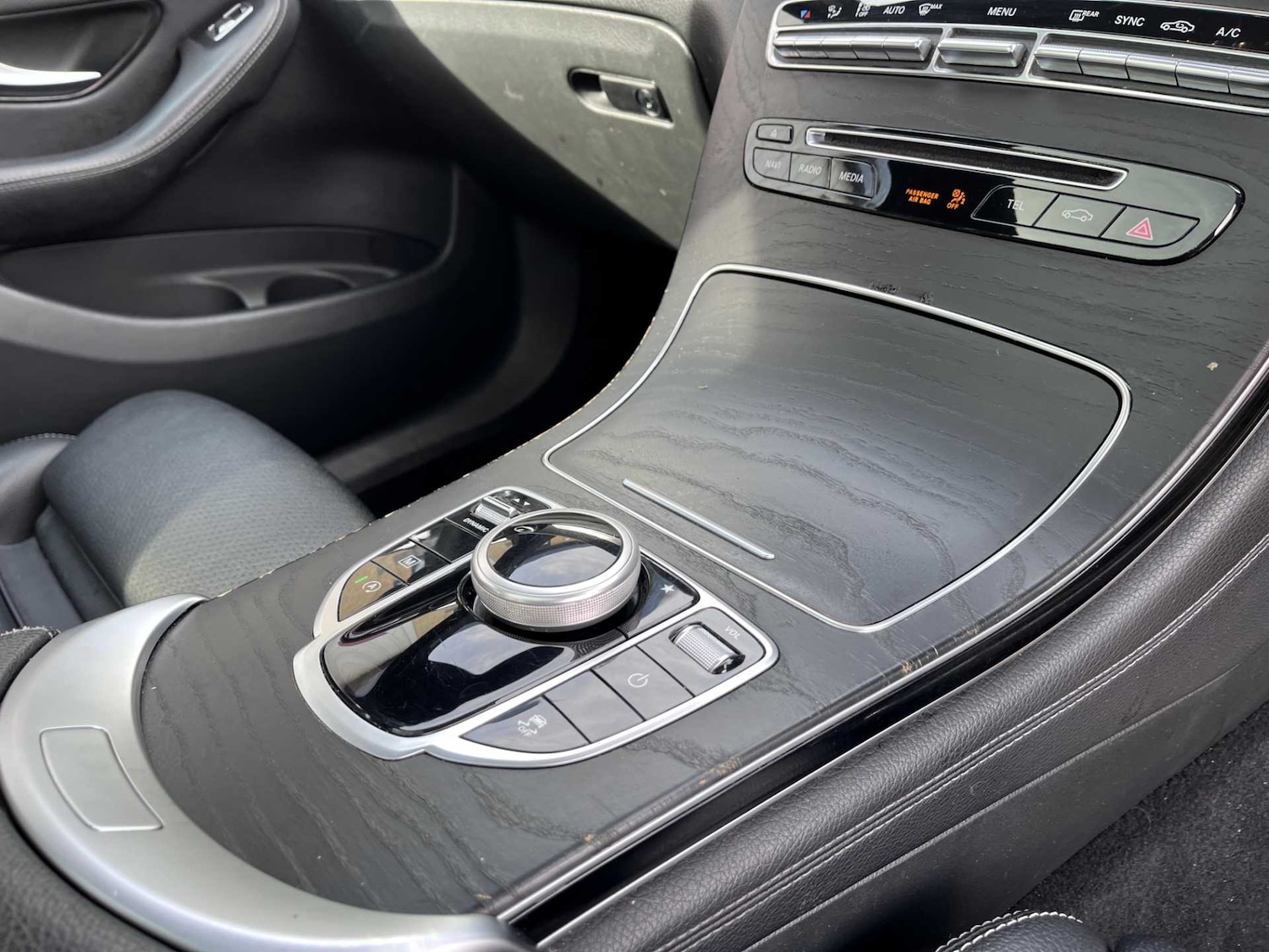 Used Mercedes-Benz GLC 2018 for sale - 76141794: Photo 27