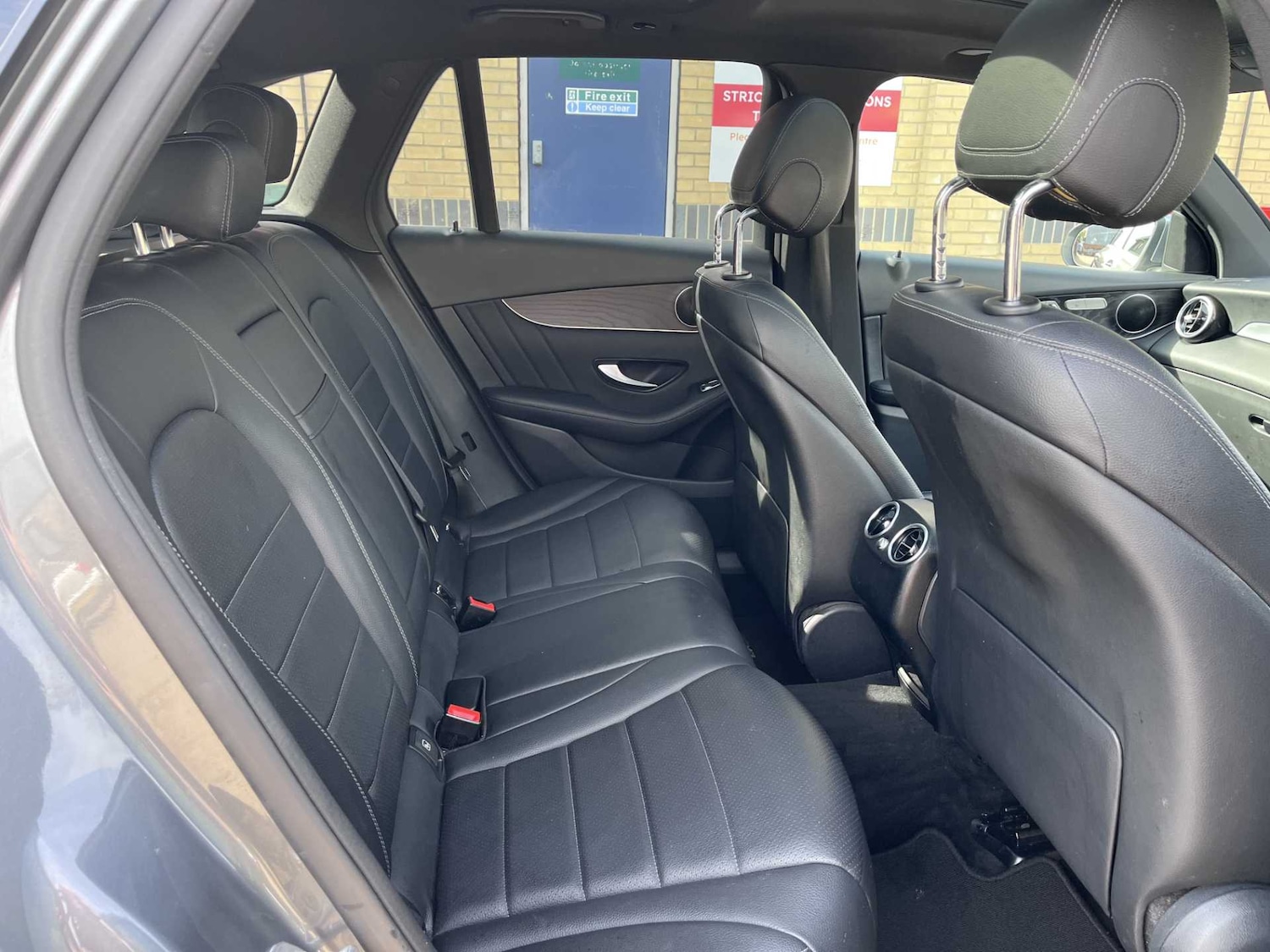 Used Mercedes-Benz GLC 2018 for sale - 76141794: Photo 35