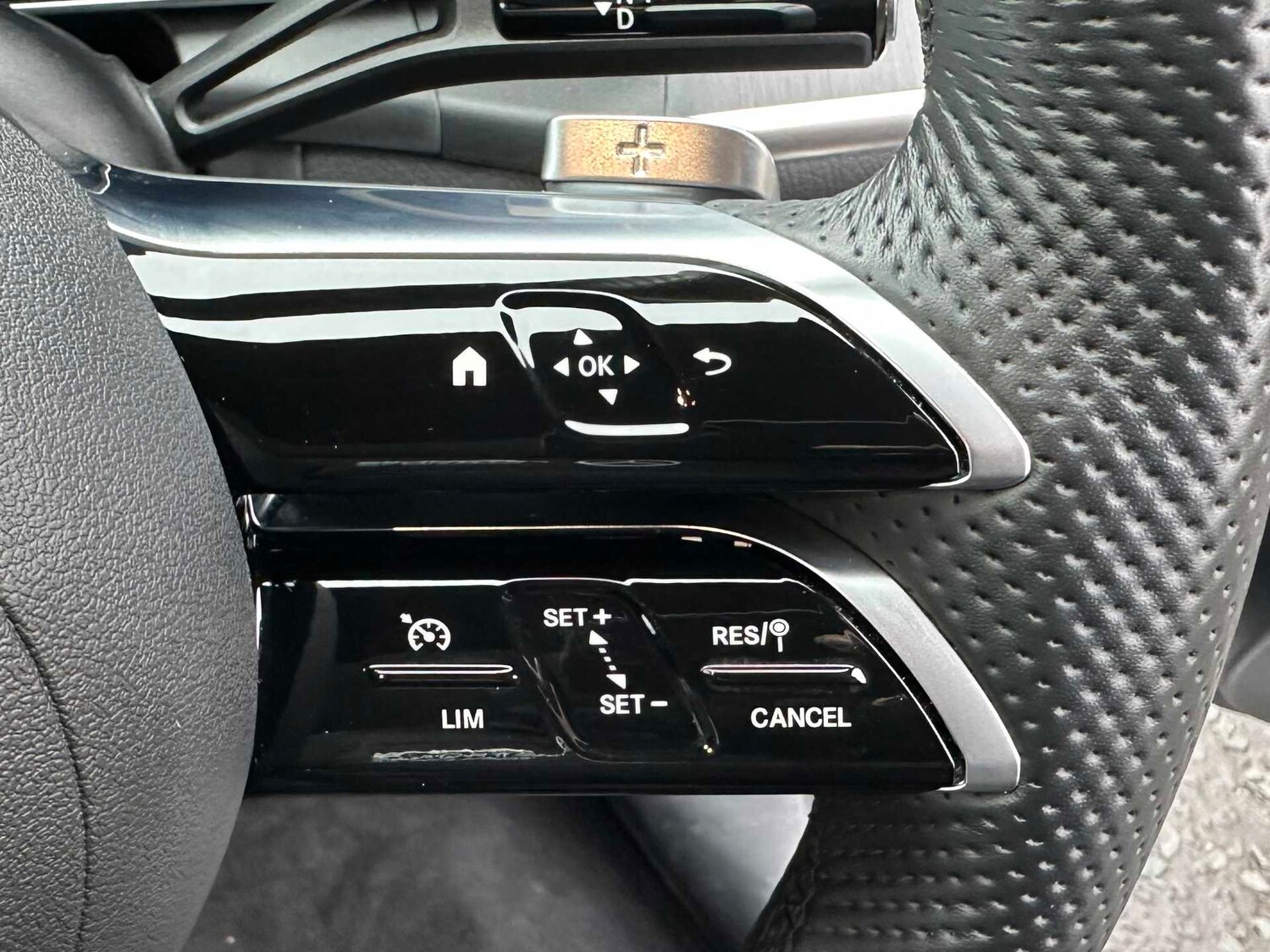 Used Mercedes-Benz GLC 2023 for sale - 77526974: Photo 29