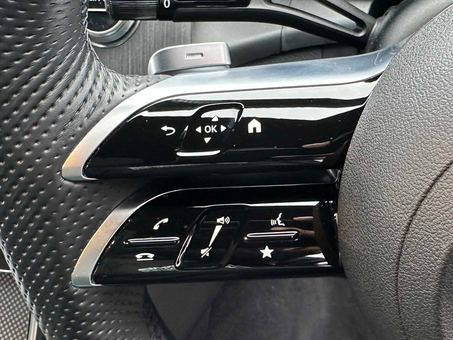 Used Mercedes-Benz GLC 2023 for sale - 77526974: Photo 30