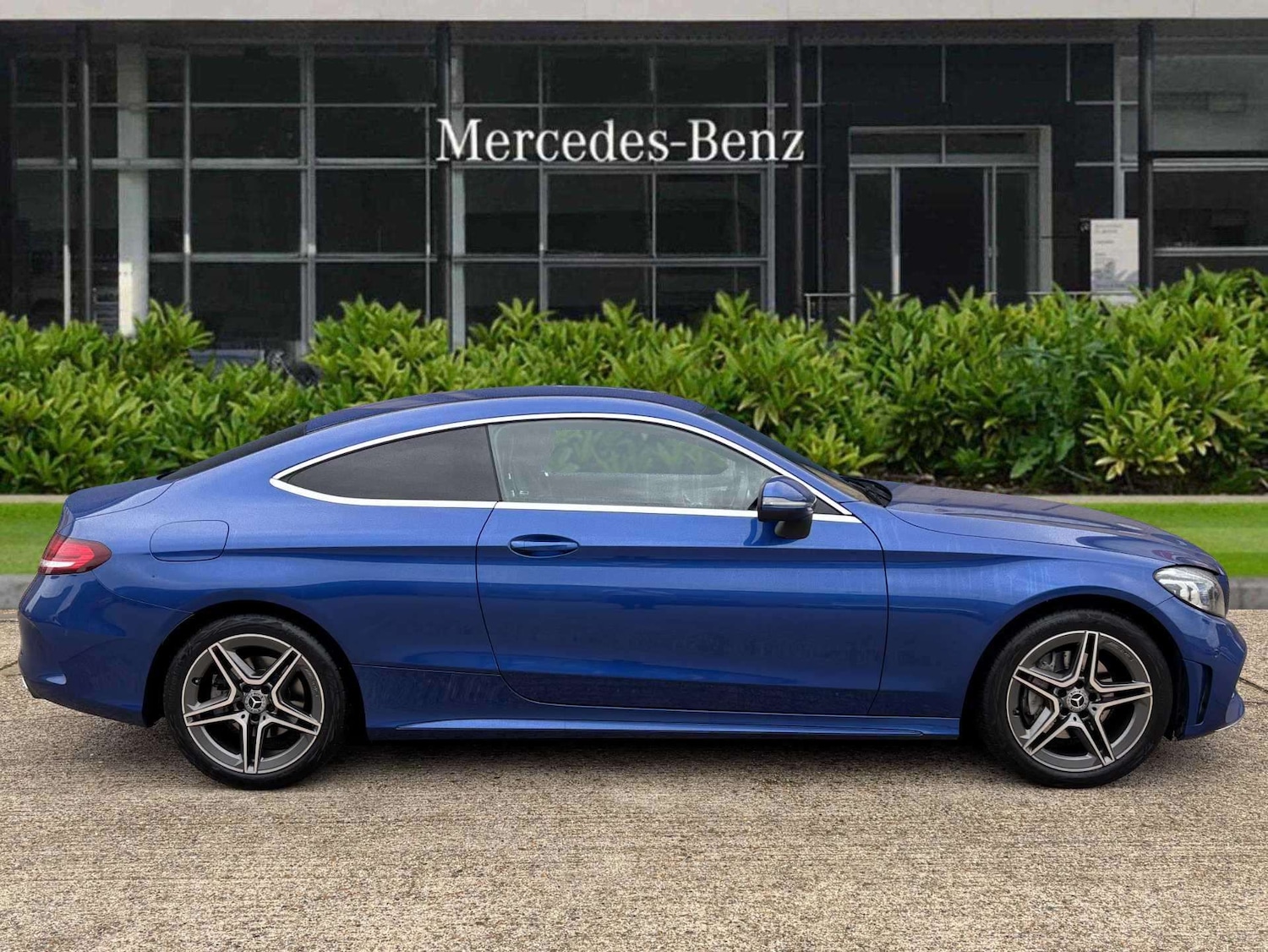 Used Mercedes-Benz C Class 2022 for sale - 76475886: Photo 2