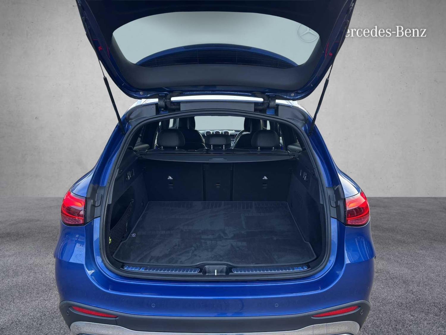 Used Mercedes-Benz GLC 2023 for sale - 77414929: Photo 11