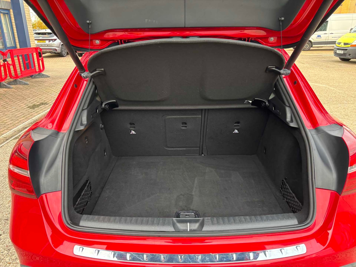 Used Mercedes-Benz GLA 2018 for sale - 76967793: Photo 16