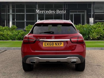 Used Mercedes-Benz GLA 2018 for sale - 76475998: Photo