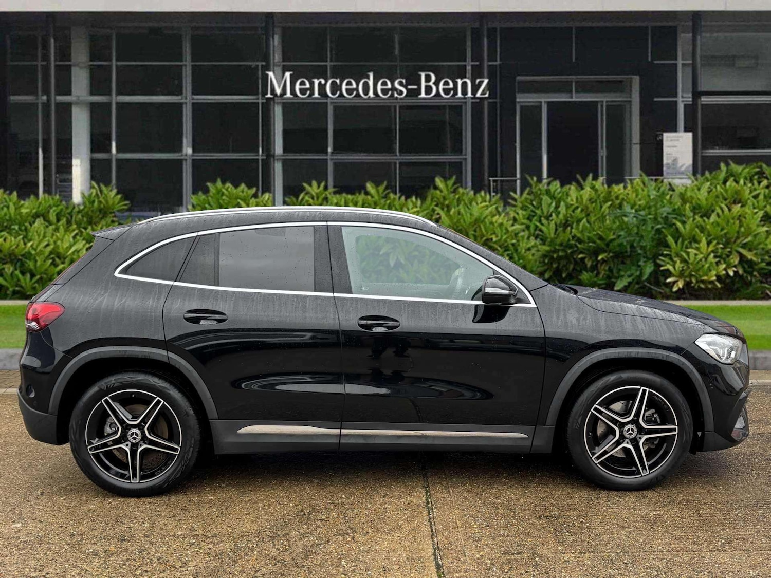 Used Mercedes-Benz GLA 2022 for sale - 76705219: Photo 2