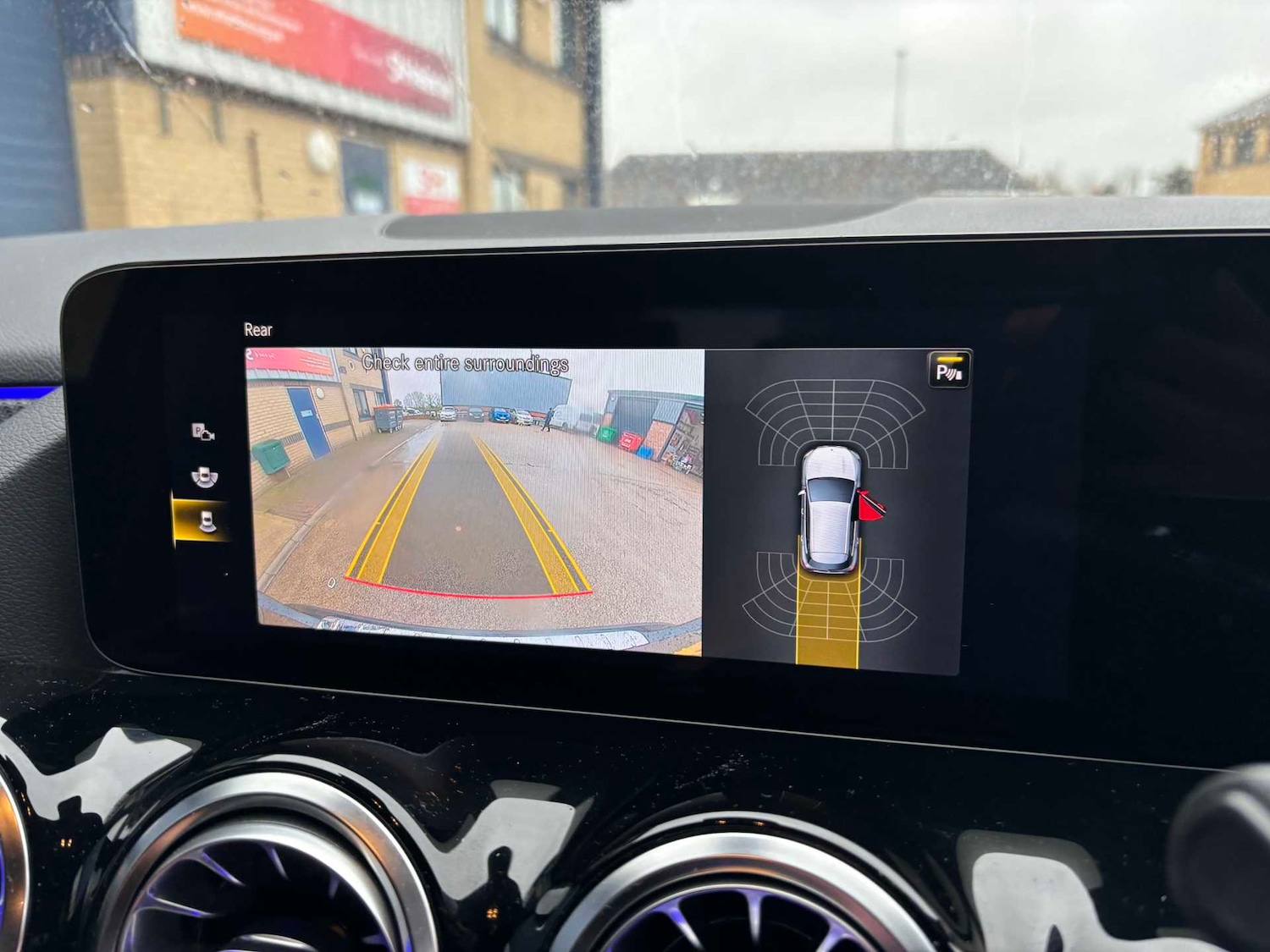 Used Mercedes-Benz GLA 2022 for sale - 76705219: Photo 34