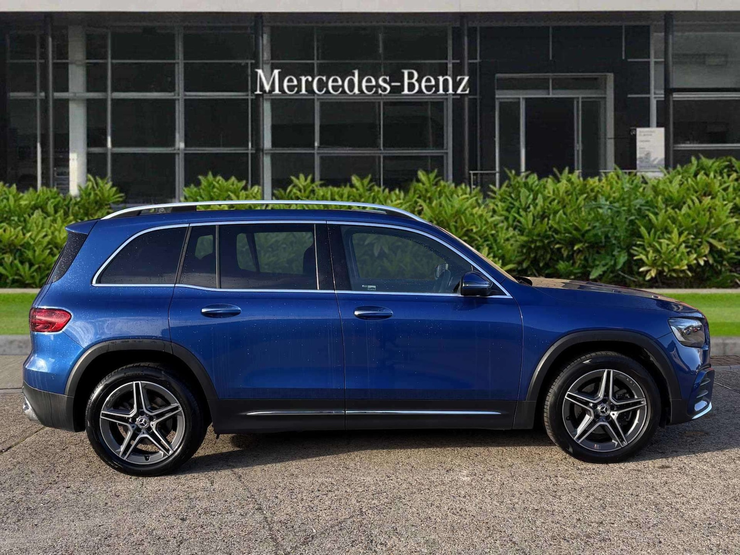 Used Mercedes-Benz GLB 2024 for sale - 76501955: Photo 2