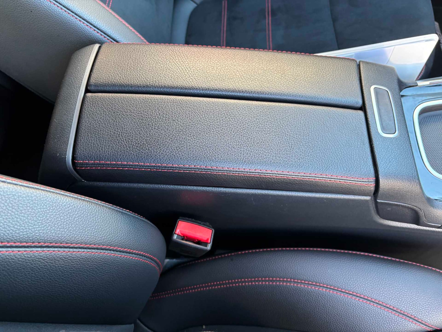 Used Mercedes-Benz GLB 2024 for sale - 76501955: Photo 28