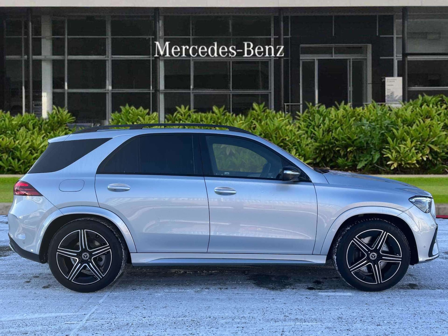 Used Mercedes-Benz GLE 2025 for sale - 77308434: Photo 2