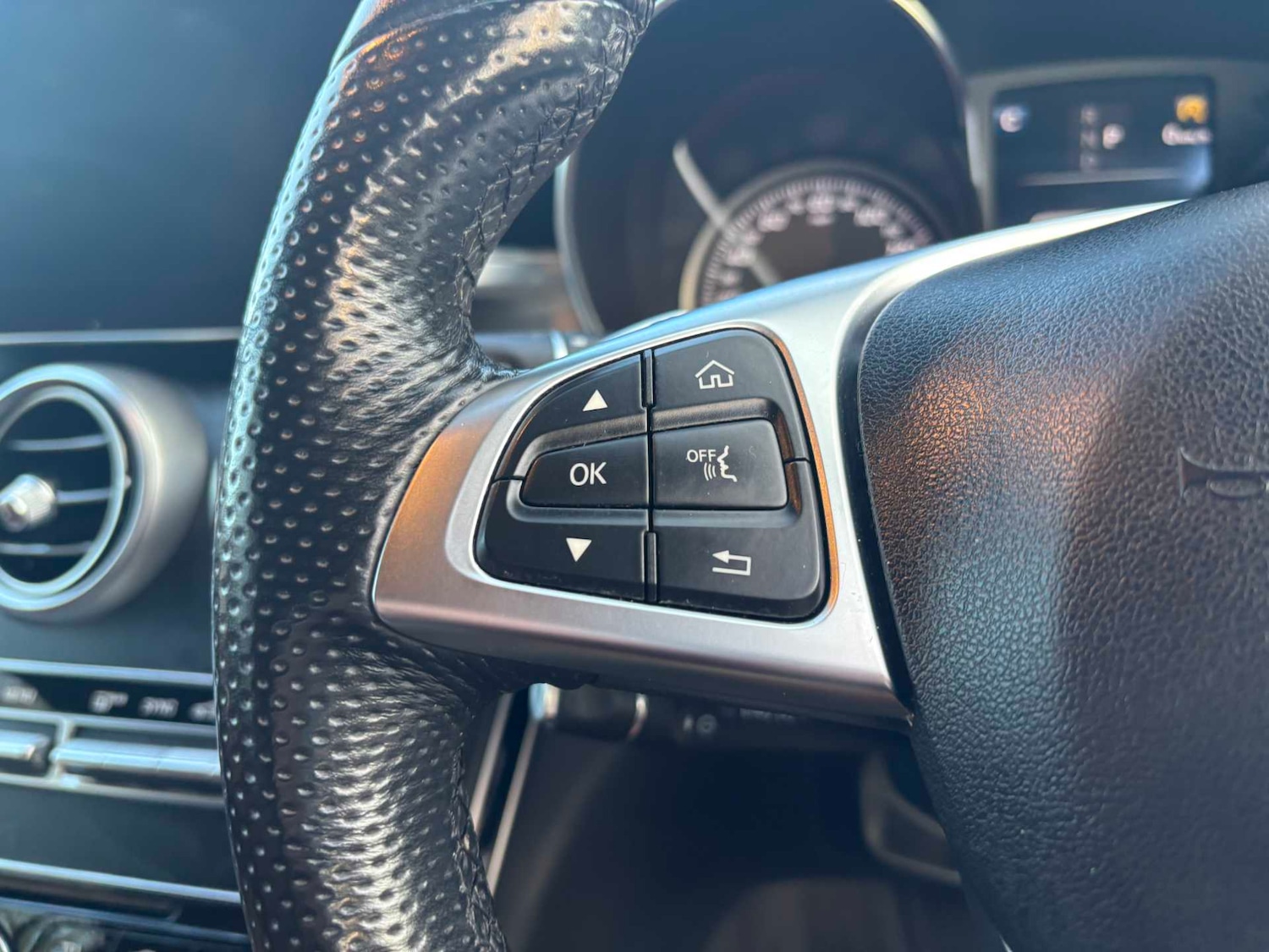 Used Mercedes-Benz C Class 2018 for sale - 77333776: Photo 22