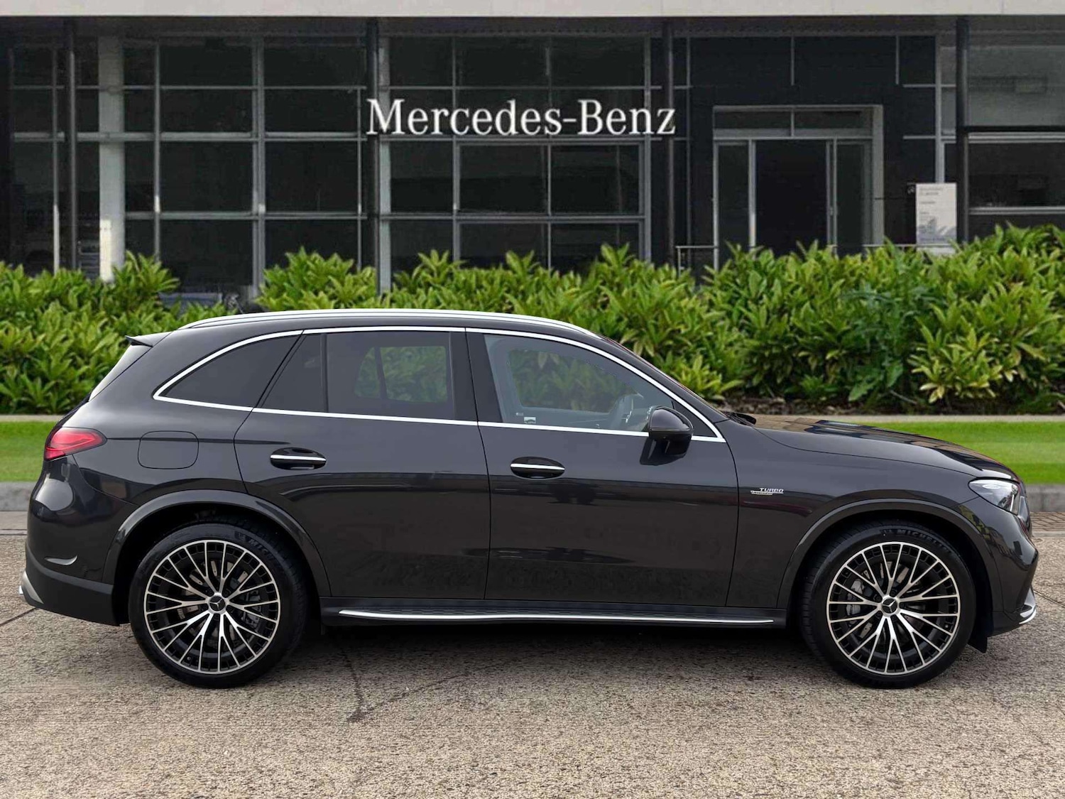 Used Mercedes-Benz GLC 2025 for sale - 76648892: Photo 2