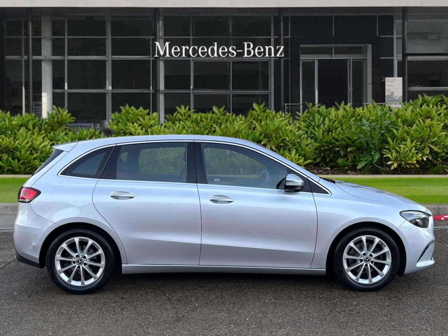 Used Mercedes-Benz B Class 2020 for sale - 77232895: Photo 2