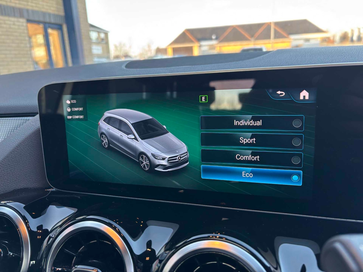 Used Mercedes-Benz B Class 2020 for sale - 77232895: Photo 33