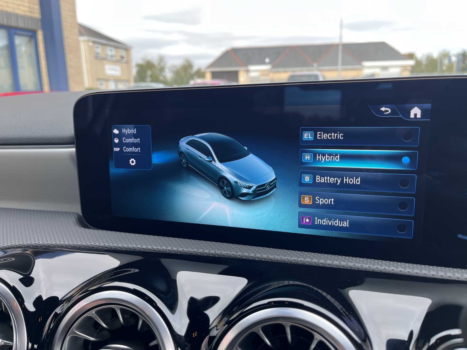 Used Mercedes-Benz A-Class 2024 for sale - 76113548: Photo 33