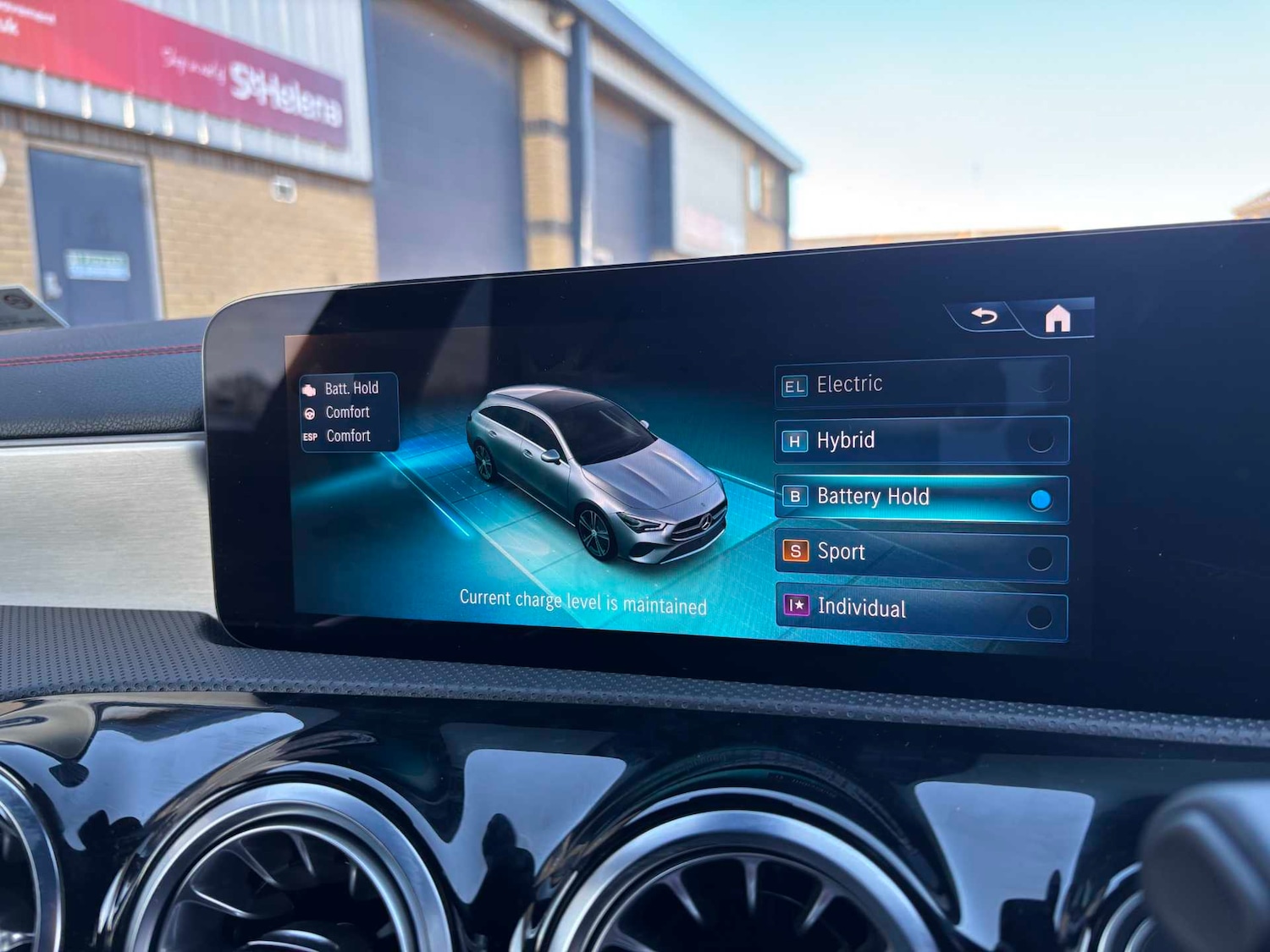 Used Mercedes-Benz CLA 2024 for sale - 76692132: Photo 33